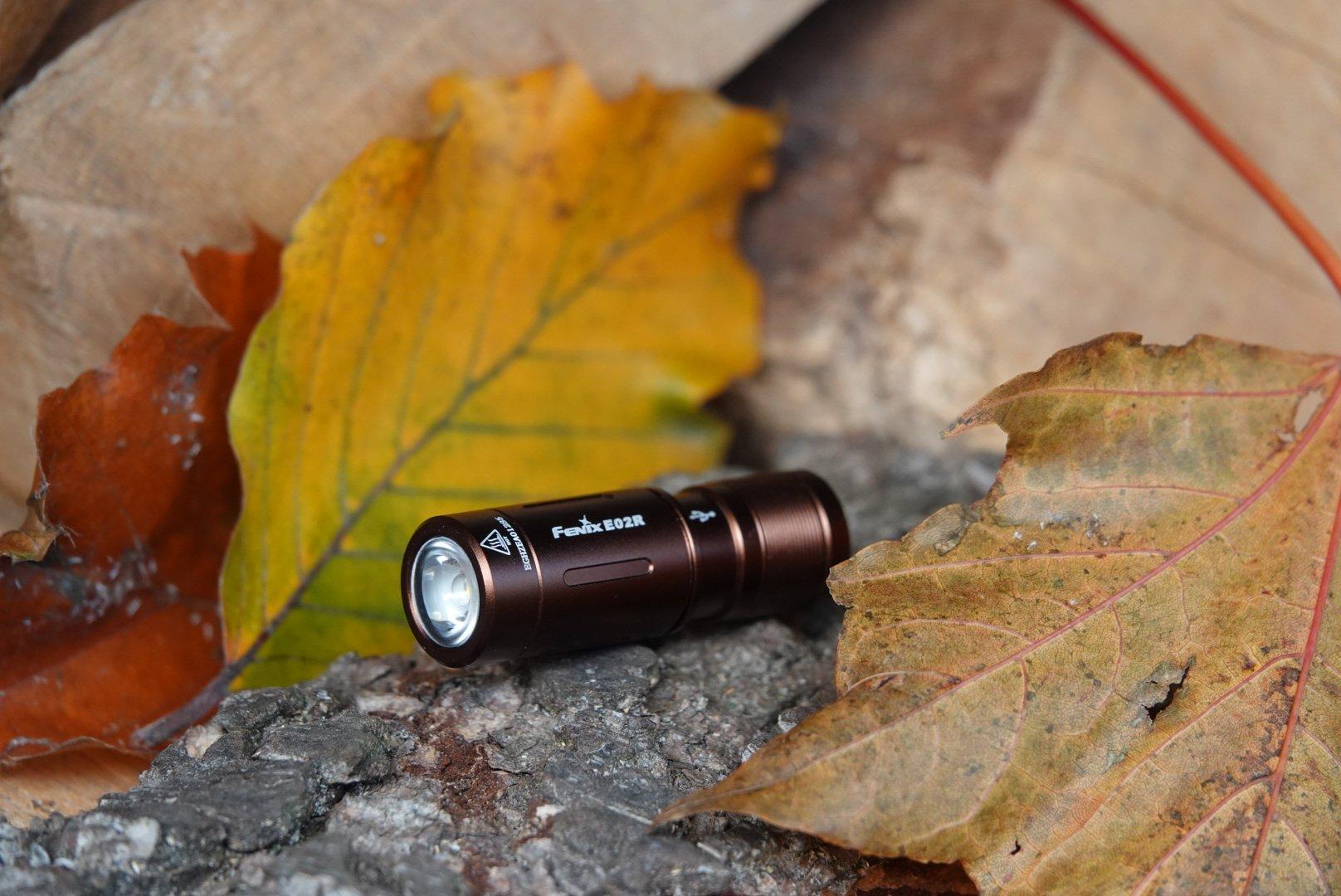 Fenix E02R vs smartphone flashlight | Expert Review by Koen van